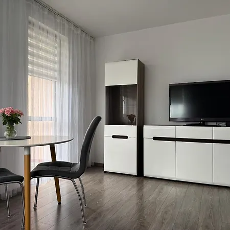 Апартаменты G44